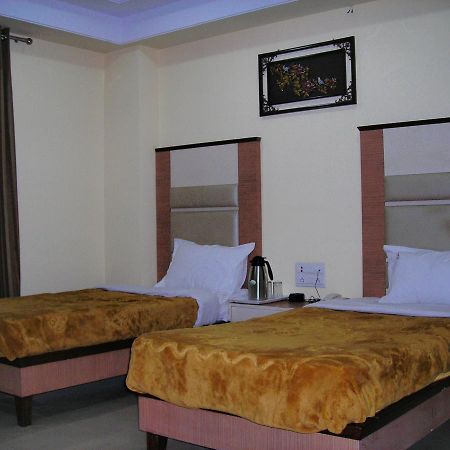 Hotel Dolphin Rāipur Dış mekan fotoğraf